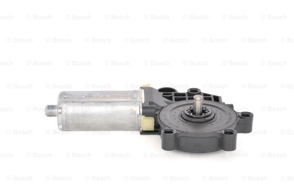 Ilustracja 0 130 822 003 BOSCH silnik elektryczny, podnośnik szyby