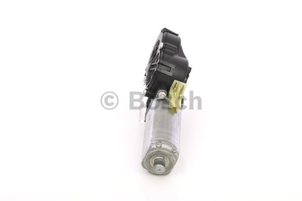 Ilustracja 0 390 203 226 BOSCH silnik elektryczny