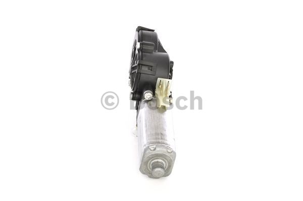 Ilustracja 0 390 203 312 BOSCH silnik elektryczny