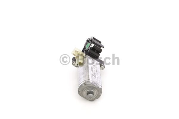 Ilustracja 0 390 203 316 BOSCH silnik elektryczny