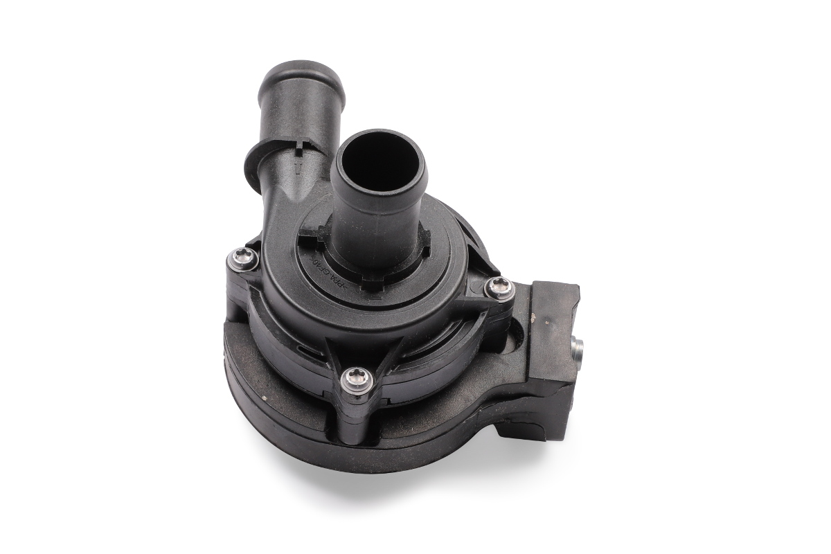 Ilustracja AP8379 HEPU dodatkowa pompa wody (obieg wody chłodzącej)