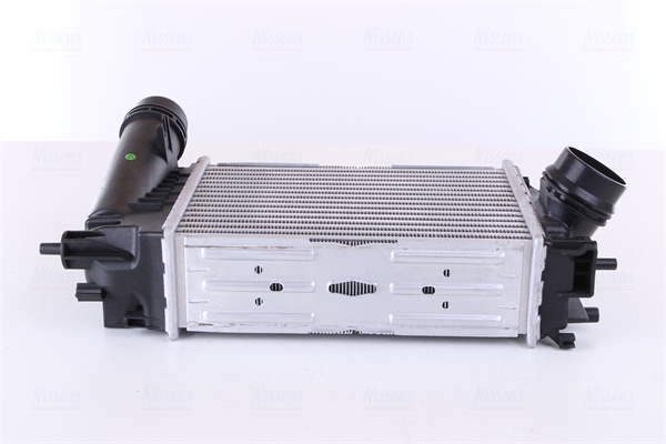 Ilustracja 961521 NISSENS chłodnica powietrza doładowującego - intercooler