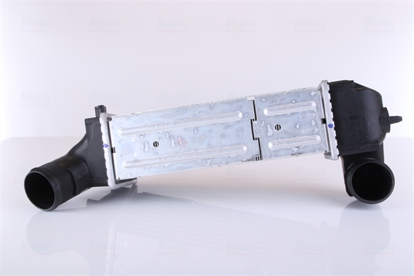 Ilustracja 96515 NISSENS chłodnica powietrza doładowującego - intercooler