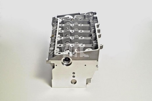 Ilustracja 908763K AMC głowica silnika