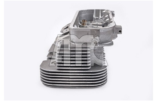 Ilustracja 910389 AMC głowica silnika