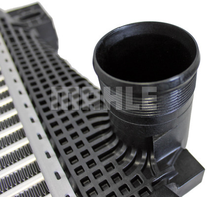 Ilustracja CI 27 000P MAHLE chłodnica powietrza doładowującego - intercooler