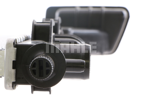 Ilustracja CR 323 000S MAHLE chłodnica cieczy