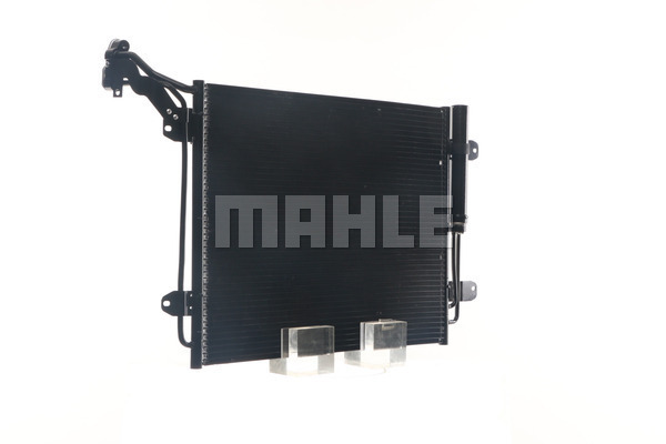 Ilustracja AC 12 000S MAHLE skraplacz, klimatyzacja