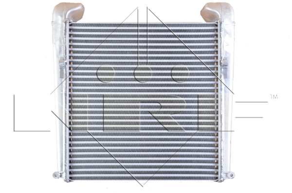 Ilustracja 30144 NRF chłodnica powietrza doładowującego - intercooler
