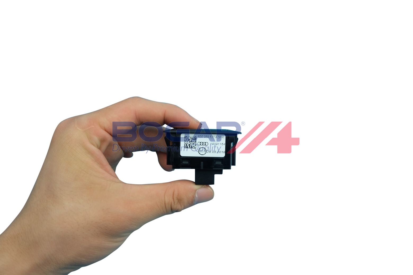 Ilustracja A7313100 BOGAP włącznik, odblokowywanie pokrywy bagażnika