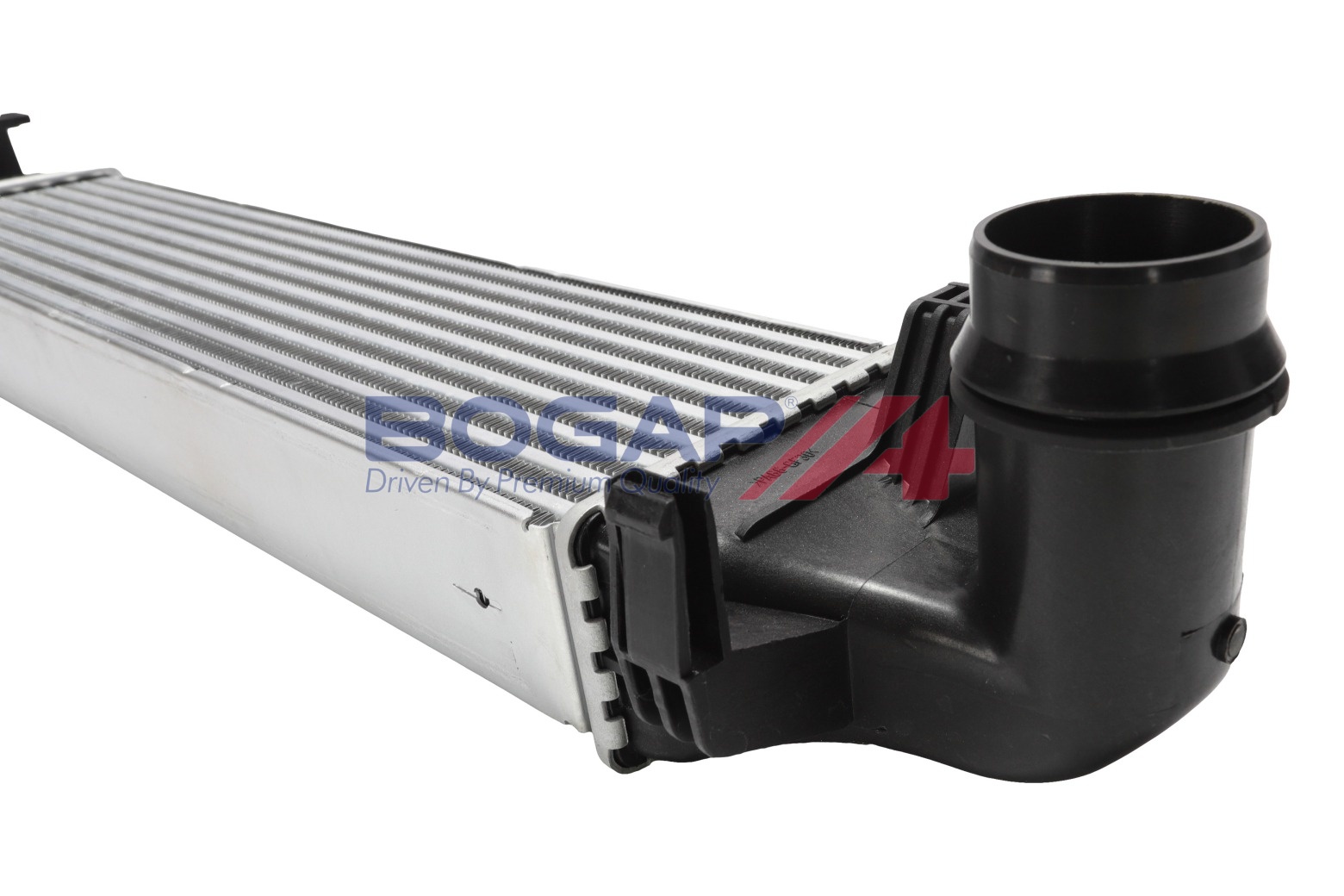 Ilustracja C4220121 BOGAP chłodnica powietrza doładowującego - intercooler